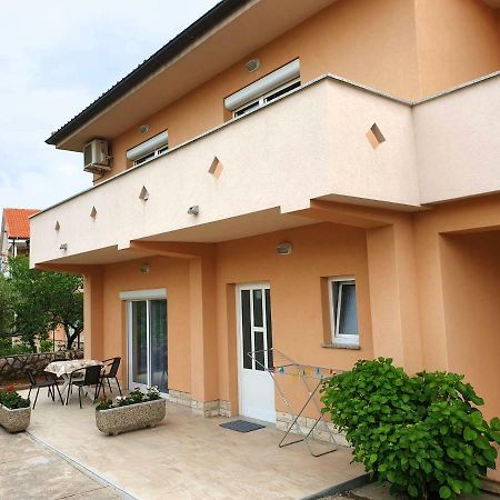 Apartments Elvira Krk Town Zewnętrze zdjęcie