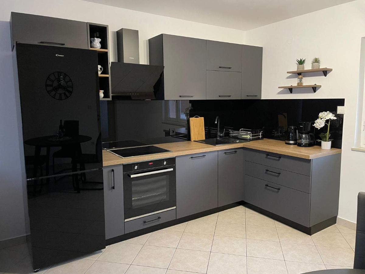 Apartments Elvira Krk Town Zewnętrze zdjęcie