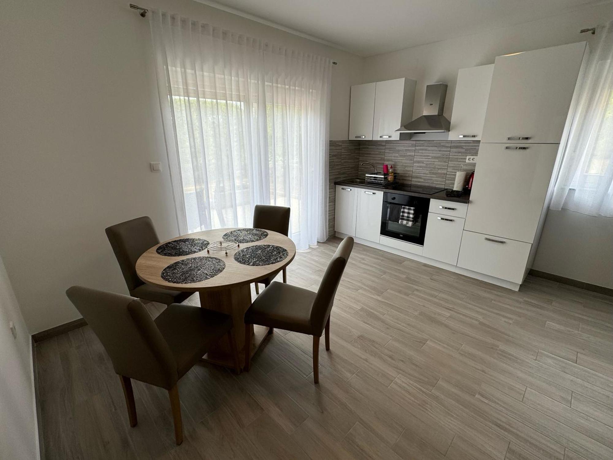 Apartments Elvira Krk Town Zewnętrze zdjęcie
