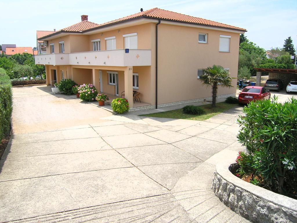 Apartments Elvira Krk Town Zewnętrze zdjęcie