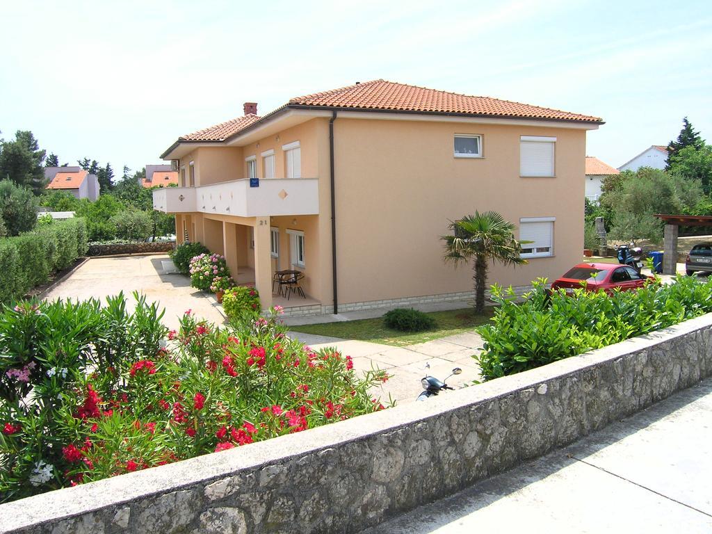Apartments Elvira Krk Town Zewnętrze zdjęcie