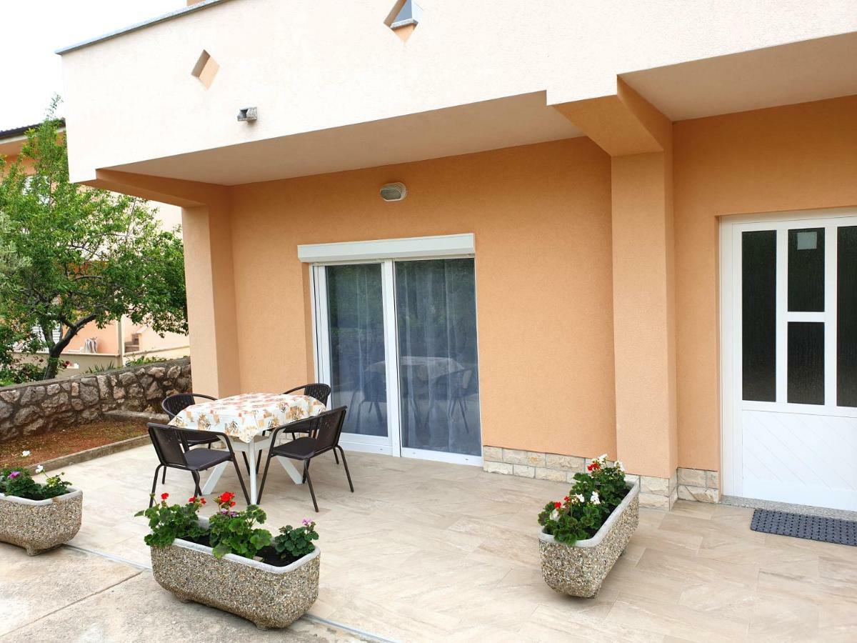 Apartments Elvira Krk Town Zewnętrze zdjęcie